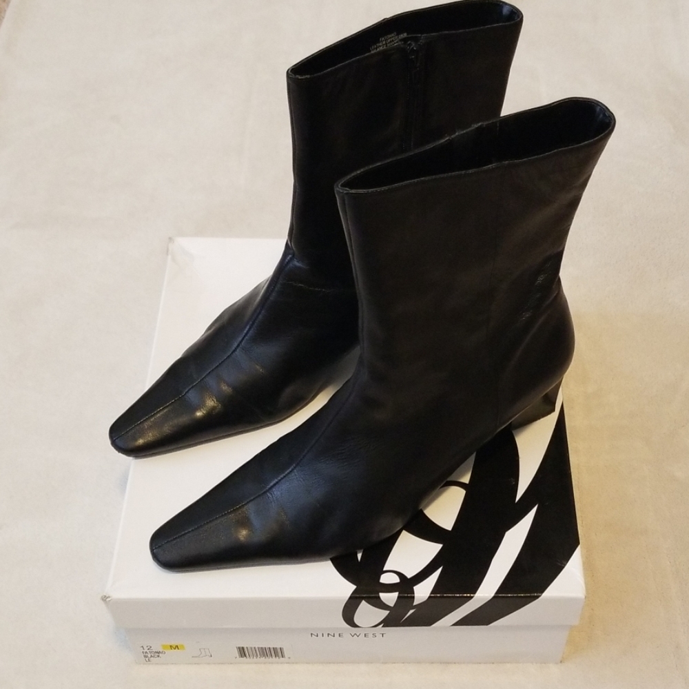 Women's Short Heel Boots